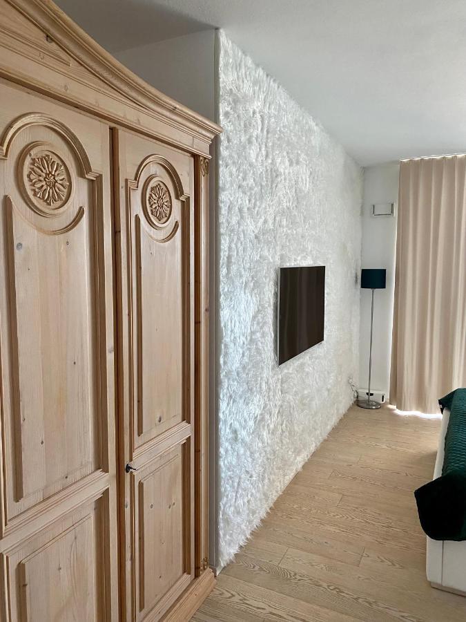 Alpen-Panorama Suite - Einzigartige Privatsuite Hoch Ueber Muenchen, 12Tes Og, Alpenblick, Loggia, Whirlpool, 15 Minuten Zum Zentrum, Ruhe Und Erholung In Der Stadt Muenchen Fuer Privat Und Geschaeftlich Reisende Εξωτερικό φωτογραφία