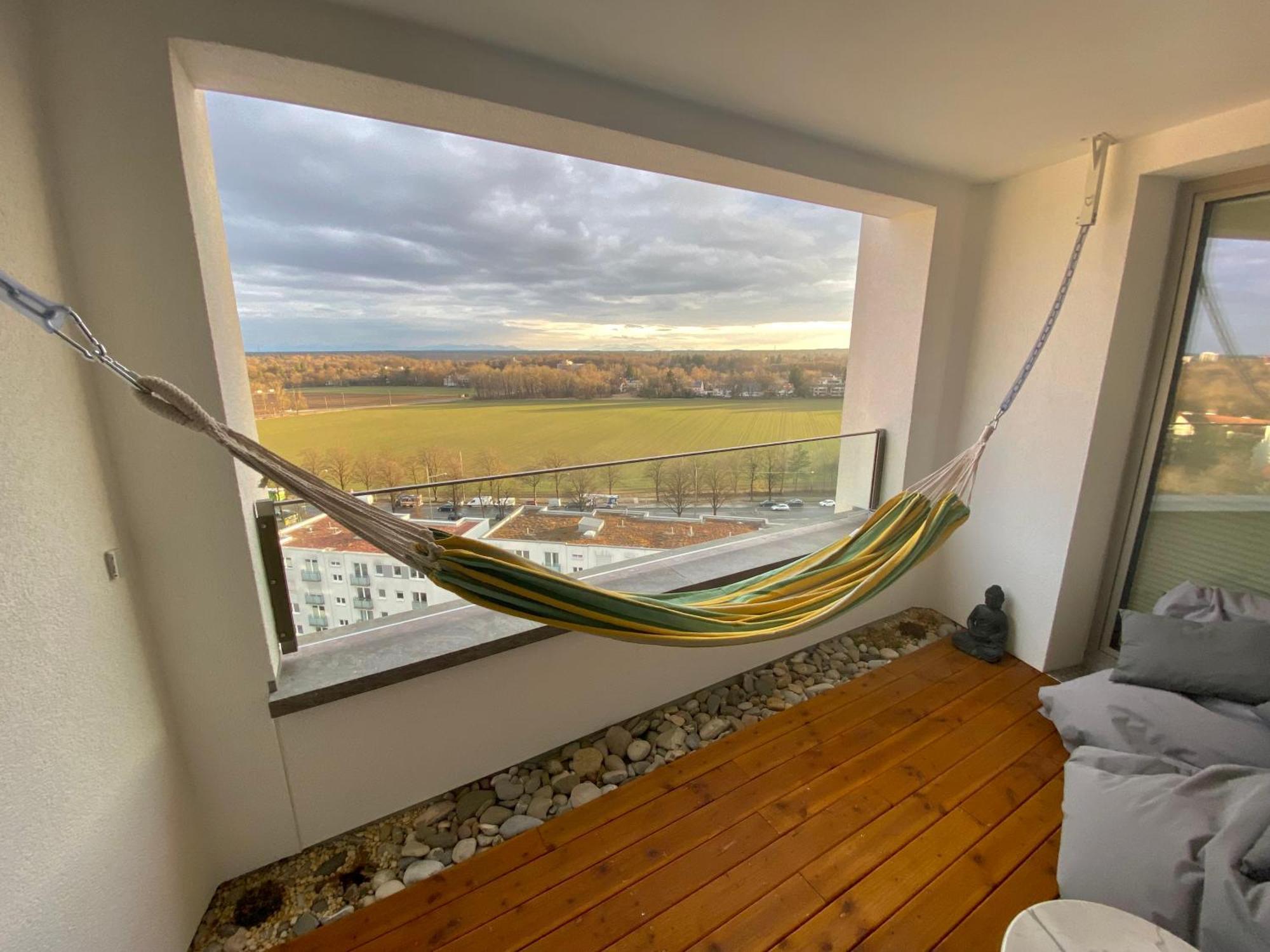 Alpen-Panorama Suite - Einzigartige Privatsuite Hoch Ueber Muenchen, 12Tes Og, Alpenblick, Loggia, Whirlpool, 15 Minuten Zum Zentrum, Ruhe Und Erholung In Der Stadt Muenchen Fuer Privat Und Geschaeftlich Reisende Εξωτερικό φωτογραφία